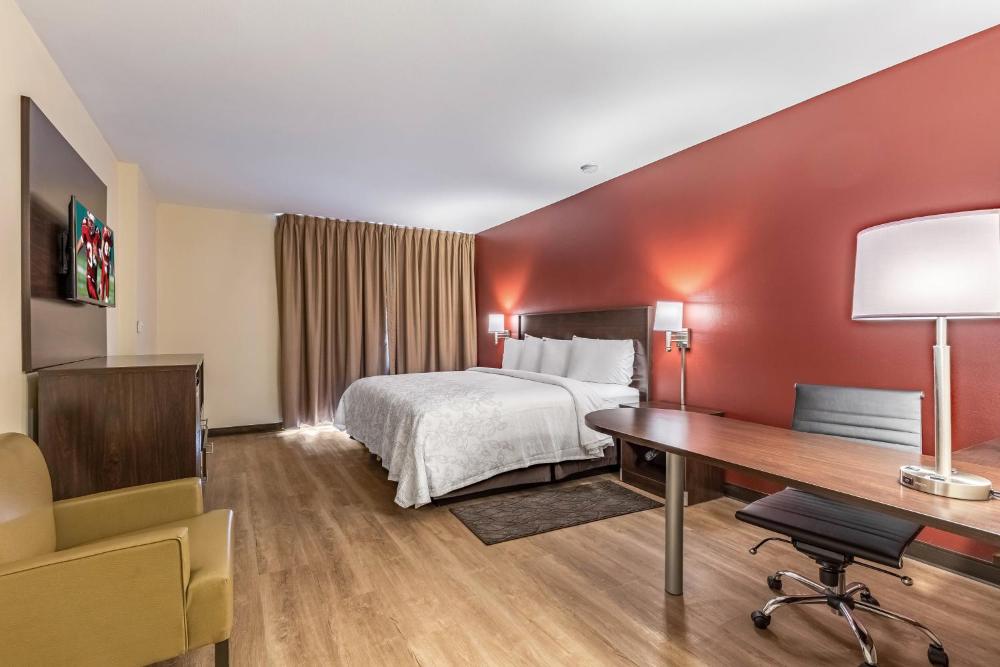 Superior King Room Smoke Free interior